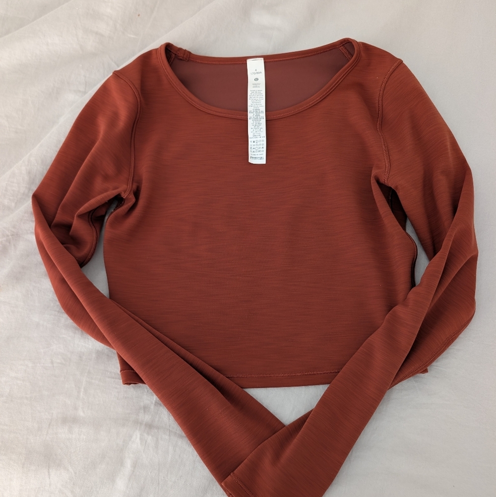 Lulu🍋 Wonder Train Cropped Long Sleeve Shirt